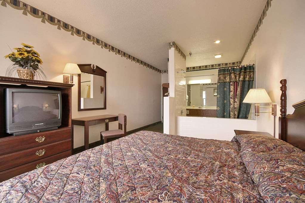 Days Inn By Wyndham Walcott Davenport Ngoại thất bức ảnh