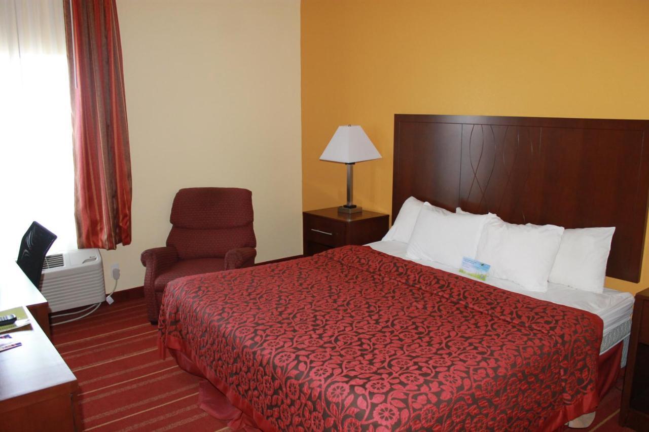 Days Inn By Wyndham Walcott Davenport Ngoại thất bức ảnh