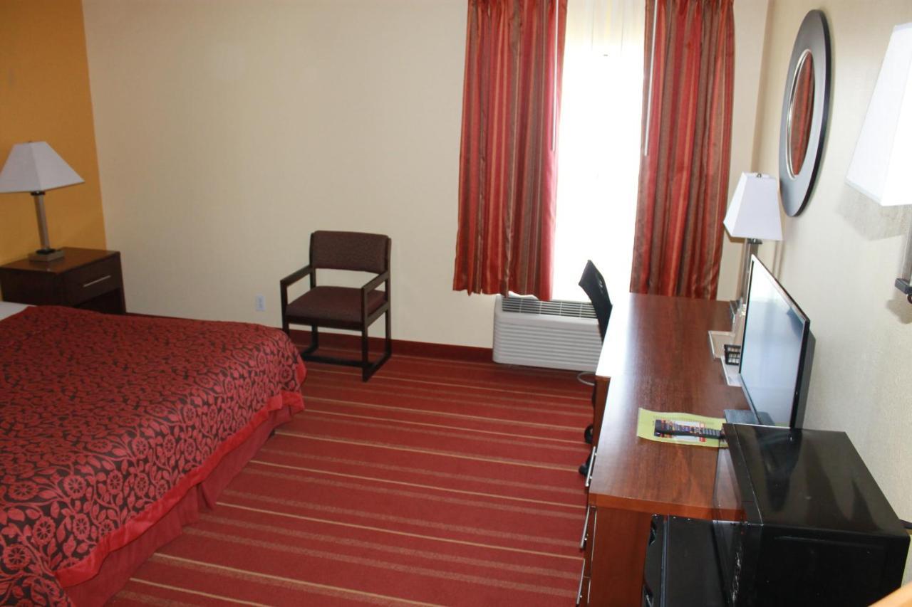 Days Inn By Wyndham Walcott Davenport Ngoại thất bức ảnh